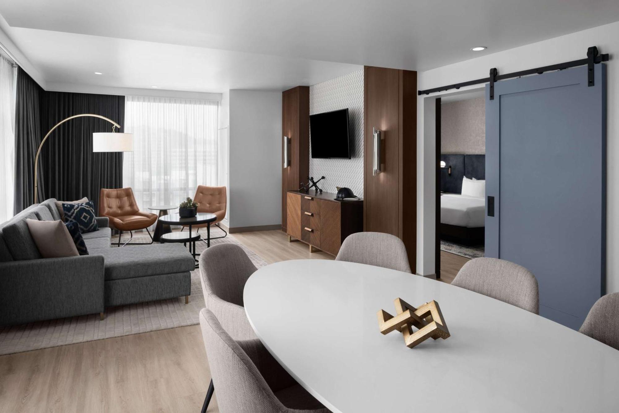 Hotel West & Main Conshohocken, Tapestry Collection Hilton Экстерьер фото
