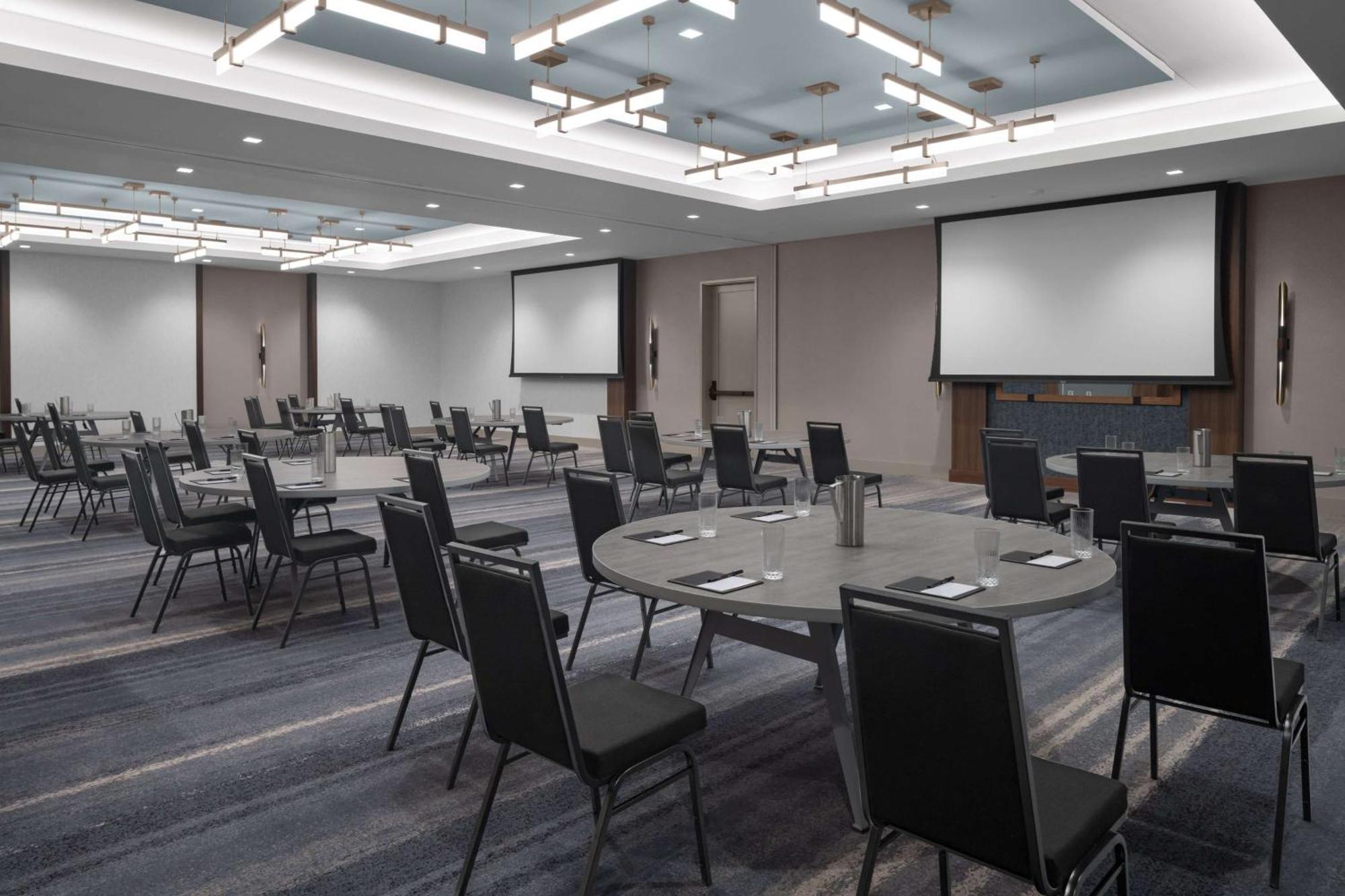 Hotel West & Main Conshohocken, Tapestry Collection Hilton Экстерьер фото