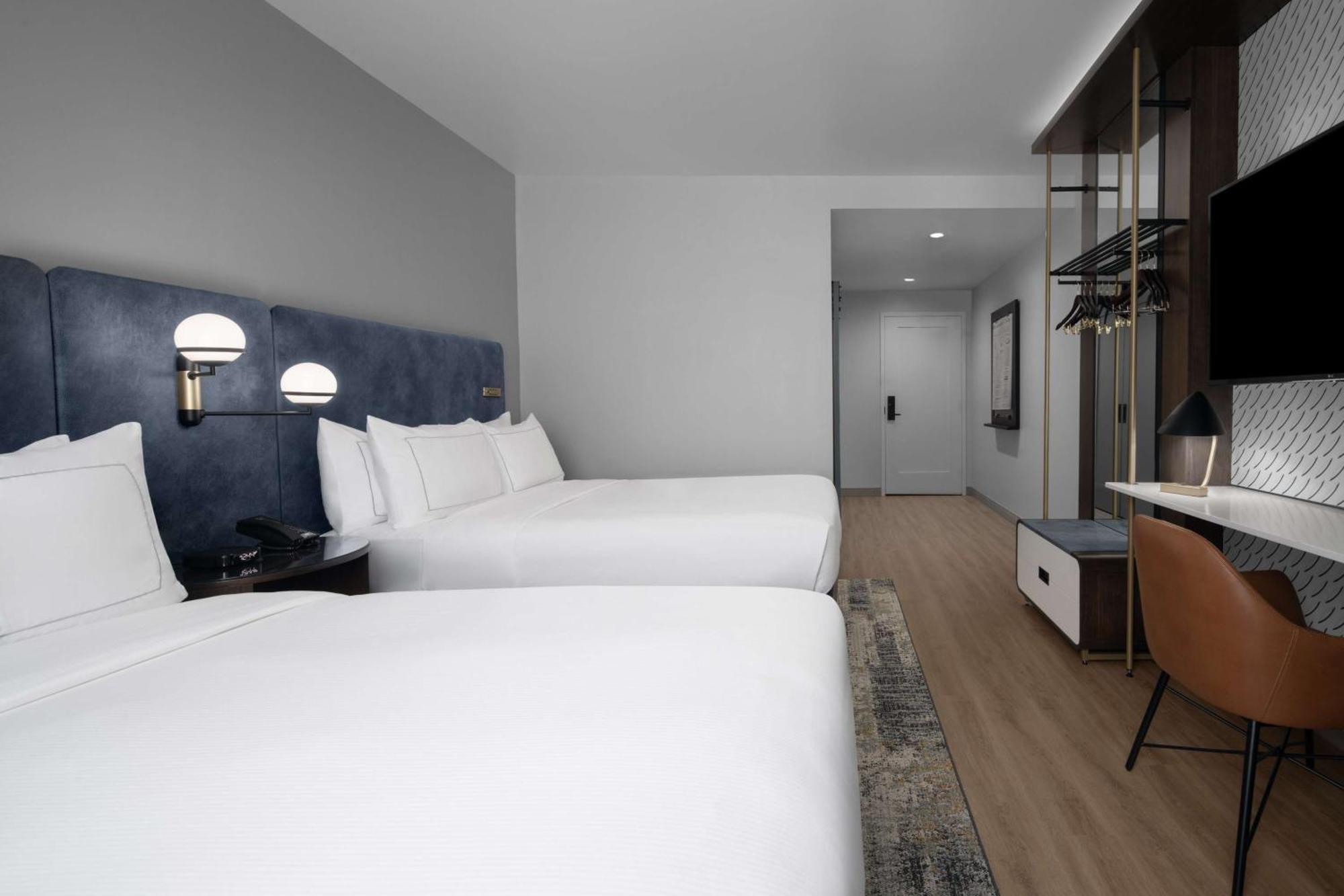Hotel West & Main Conshohocken, Tapestry Collection Hilton Экстерьер фото
